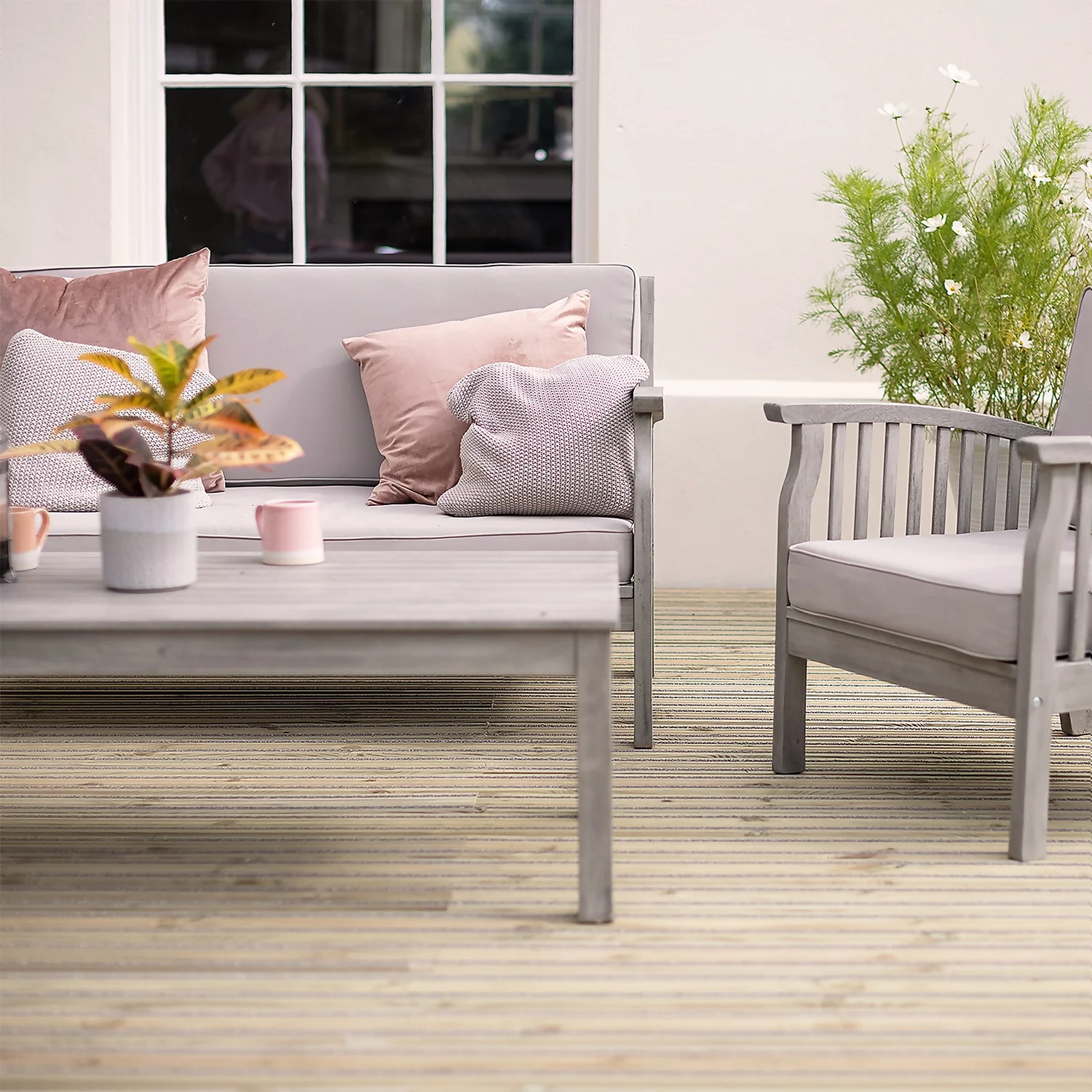 Gripsure Anti Slip Decking Board - 2.4m 2 Gripsure Anti Slip Decking Board - 2.4m - Image 2