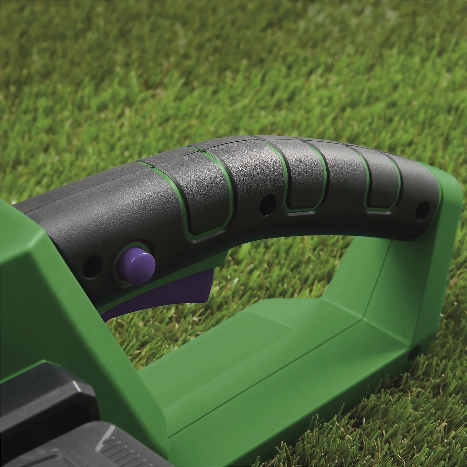 Powerbase 40V Cordless Chainsaw 2 Powerbase 40V Cordless Chainsaw - Image 2