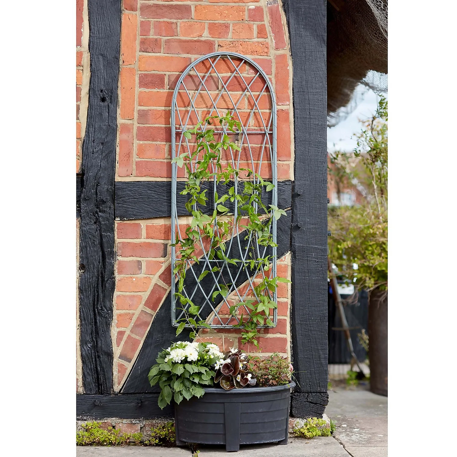 Faux Willow Arched Trellis - 1.8 X 0.6m 2 Faux Willow Arched Trellis - 1.8 X 0.6m - Image 2