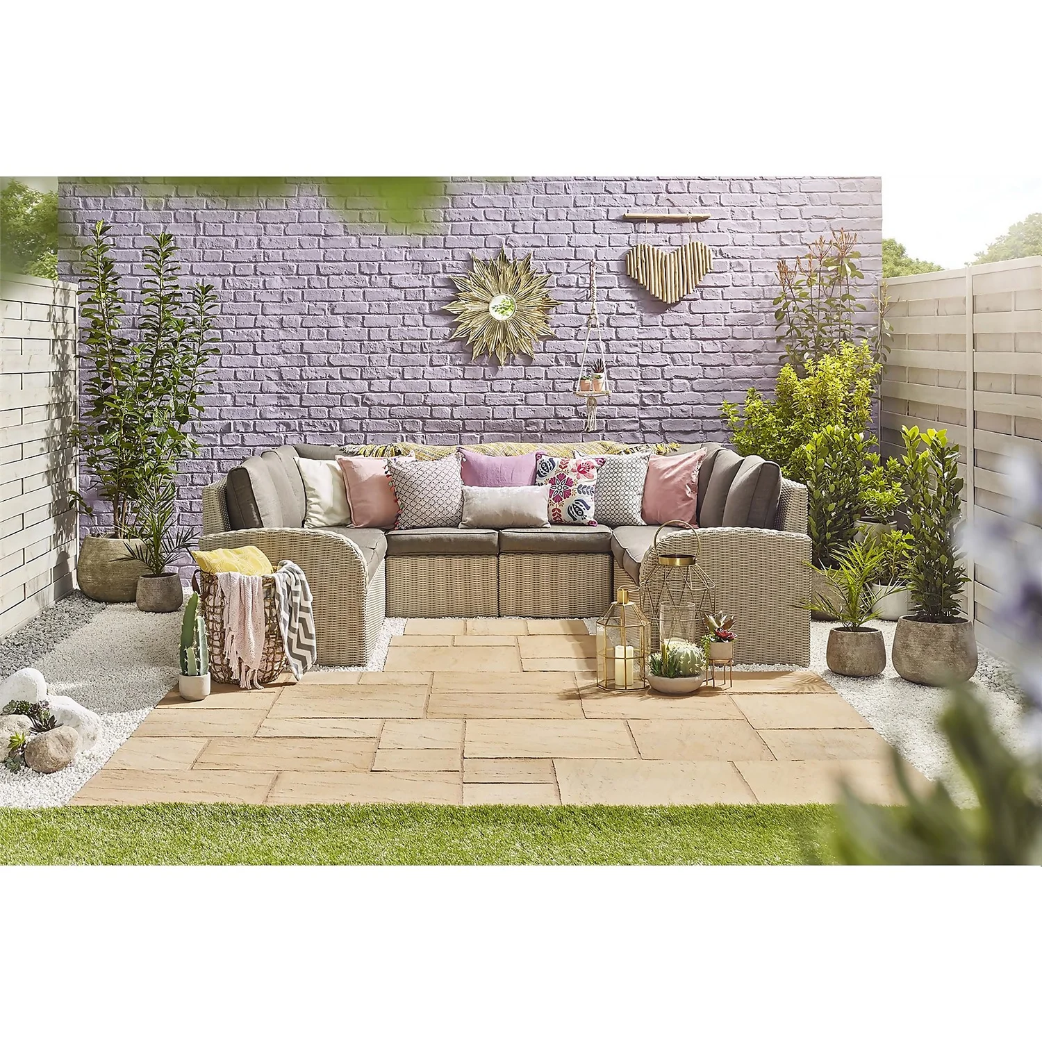 Stylish Stone Chantry Paving Patio Kit 10.22 Sqm Gold 7 Stylish Stone Chantry Paving Patio Kit 10.22 Sqm Gold - Image 7