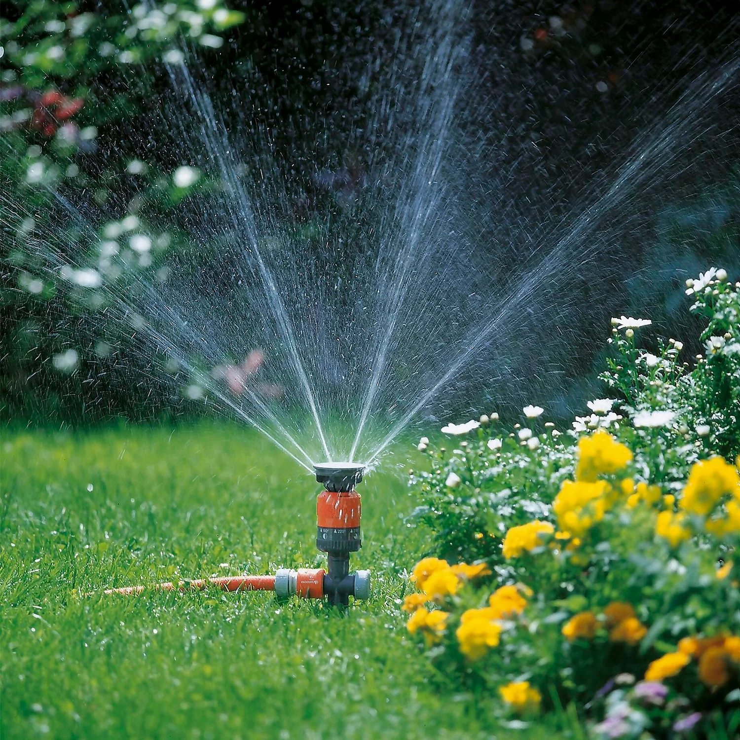 Gardena Comfort Circular Sprinkler Vario Spike 3 Gardena Comfort Circular Sprinkler Vario Spike - Image 3