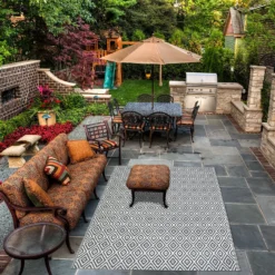 Homebase Outdoor Rug - Grey 120x180cm -Garantia Store 13953335 3724989199317315