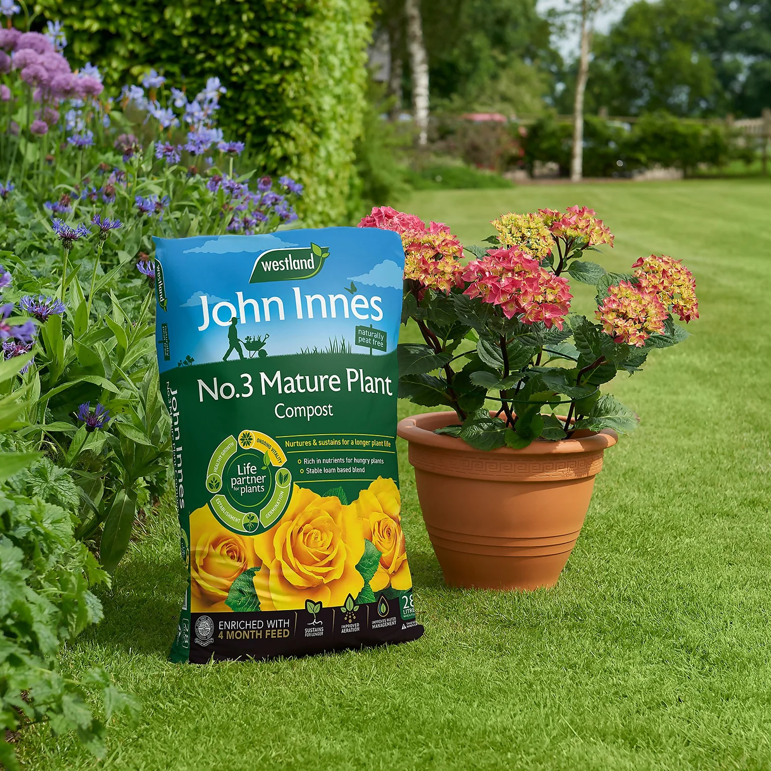 Westland John Innes Peat Free No.3 Mature Plant Compost 28L 2 Westland John Innes Peat Free No.3 Mature Plant Compost 28L - Image 2